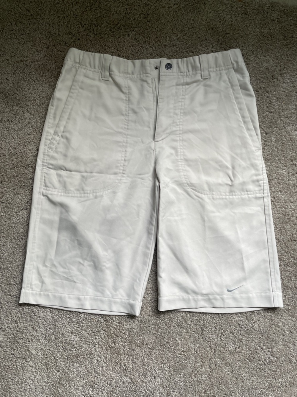 Nike Boys Light Cream Golf Shorts Tour Performance Youth Large